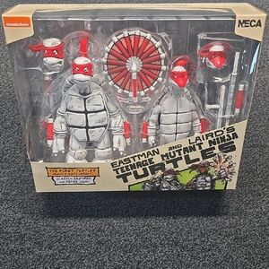 Nickelodeon Teenage Mutant Ninja Turtles Action Figure Set - Red and White